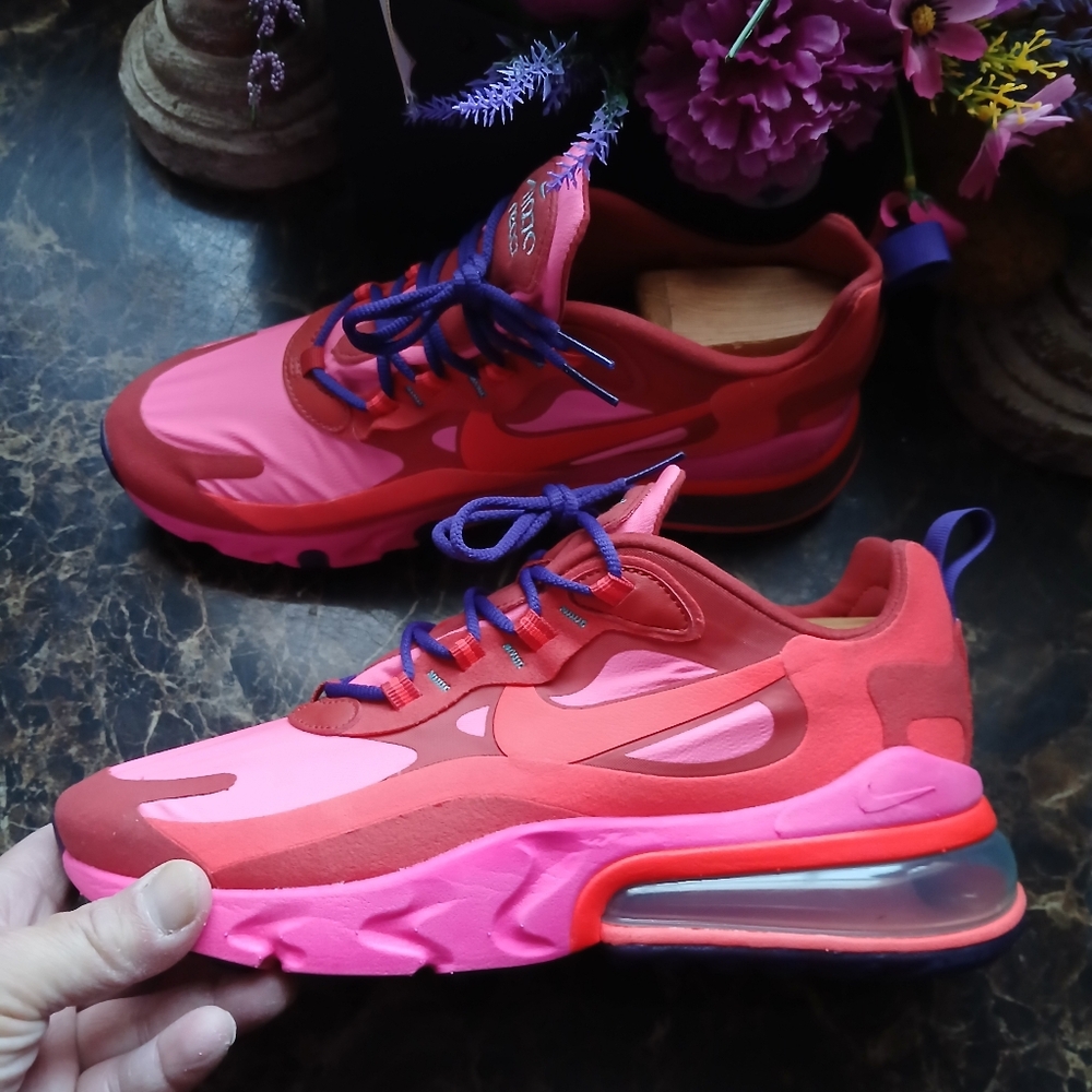 Nike Air Max 270 React Streetwear/Lifestyle Athletic Shoes Size 7 Women - Picture 4 of 15